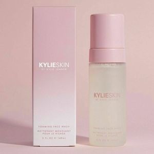 Kylie Skin Foaming Face Wash